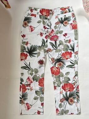 Women's Chico's Pants Floral